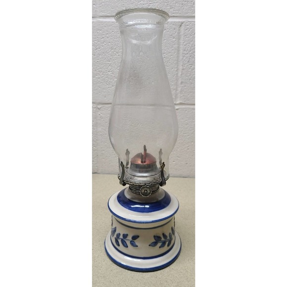 lamplight farms usa kerosene lamp 13-1/4" blue white floral - Picture 5 of 6